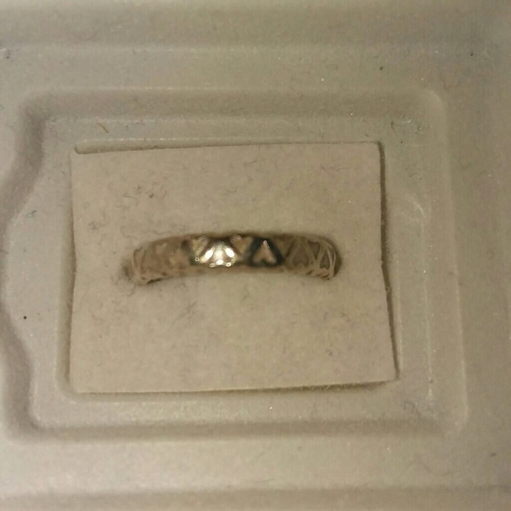 Ring - Picture 2 of 3